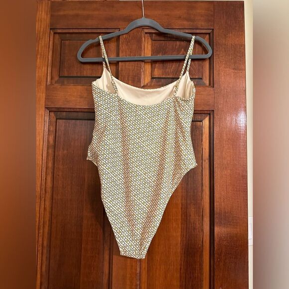 MONDAY SWIMWEAR SAUSALITO ONE PIECE - SUN LYNX GEO SIZE LARGE - Worn once! - Picture 5 of 12